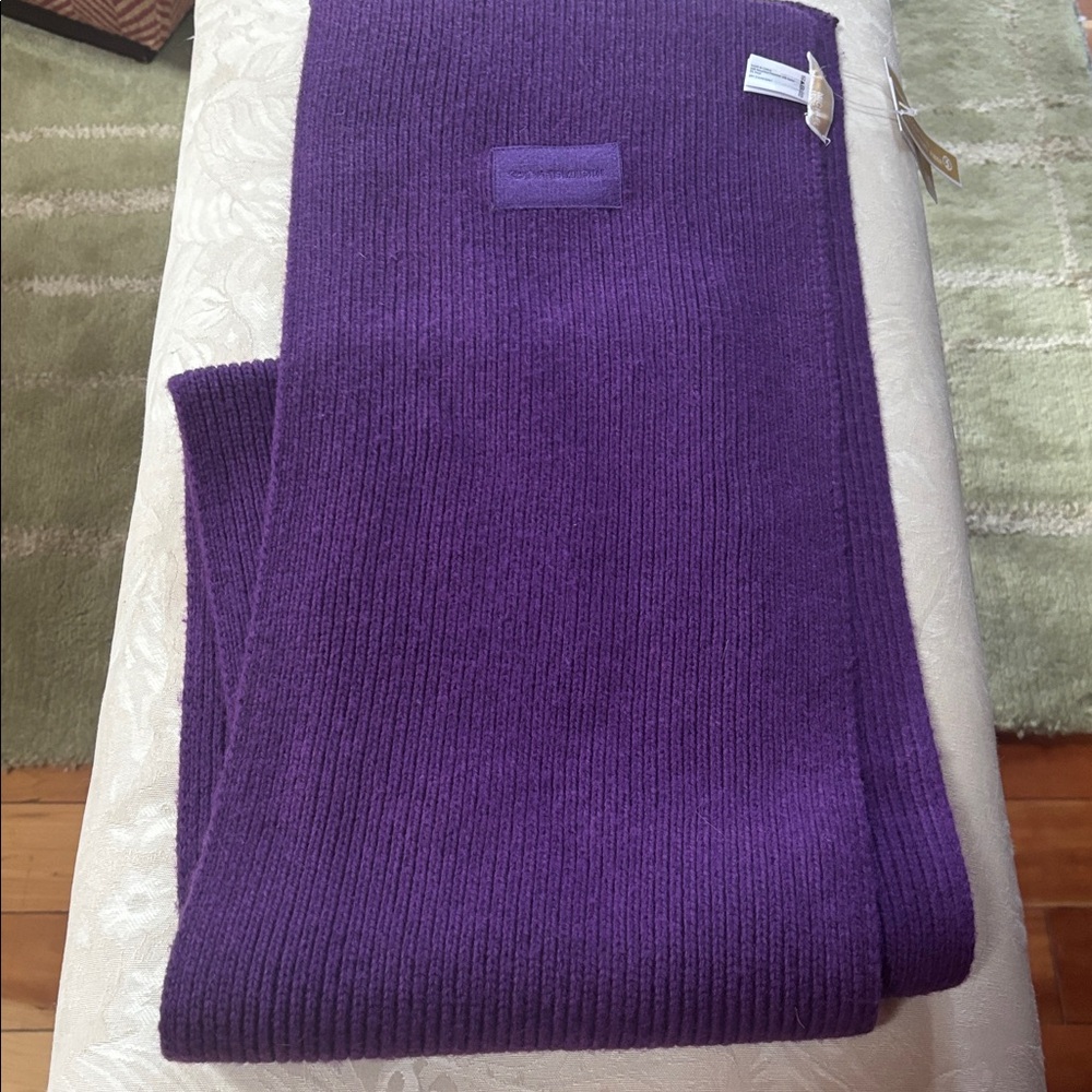Michael Kors Shawl - Picture 2 of 3